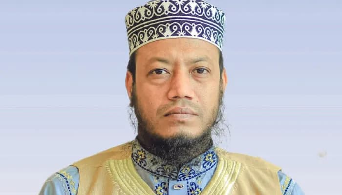 জামায়াতের মনোনয়ন ফরম সংগ্রহ করলেন মুফতি আমির হামজা