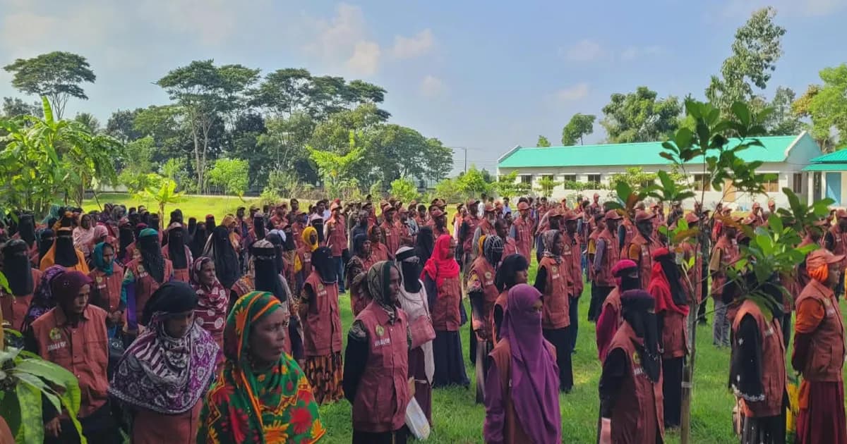মৌলভীবাজারে দুর্গোৎসবে গুরুত্বপূর্ণ ভূমিকা রাখলেন আনসার সদস্যরা