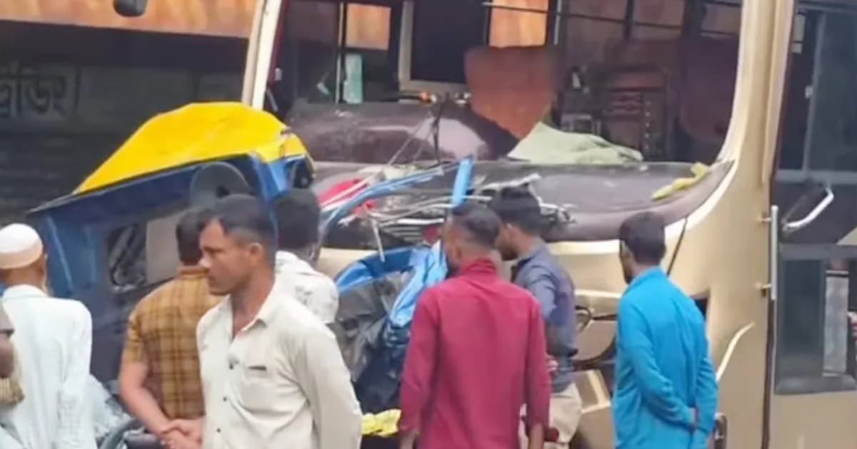 শ্রীমঙ্গলে বাস-পিকআপভ্যানের মুখোমুখি সংঘর্ষ, চালক নিহত
