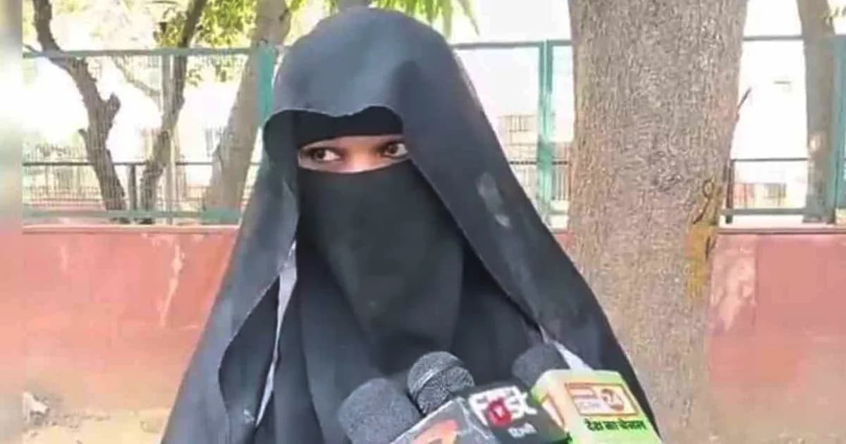 বোরকা পরায় দিল্লির হাসপাতালে মুসলিম নারীকে প্রবেশে বাধা