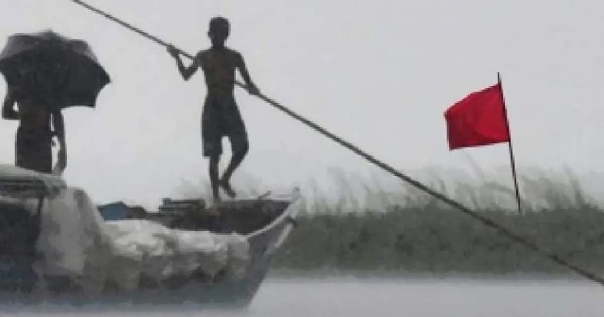 ঢাকায় আংশিক মেঘলা আকাশ, ২ বিভাগের নদীবন্দরে সতর্কতা