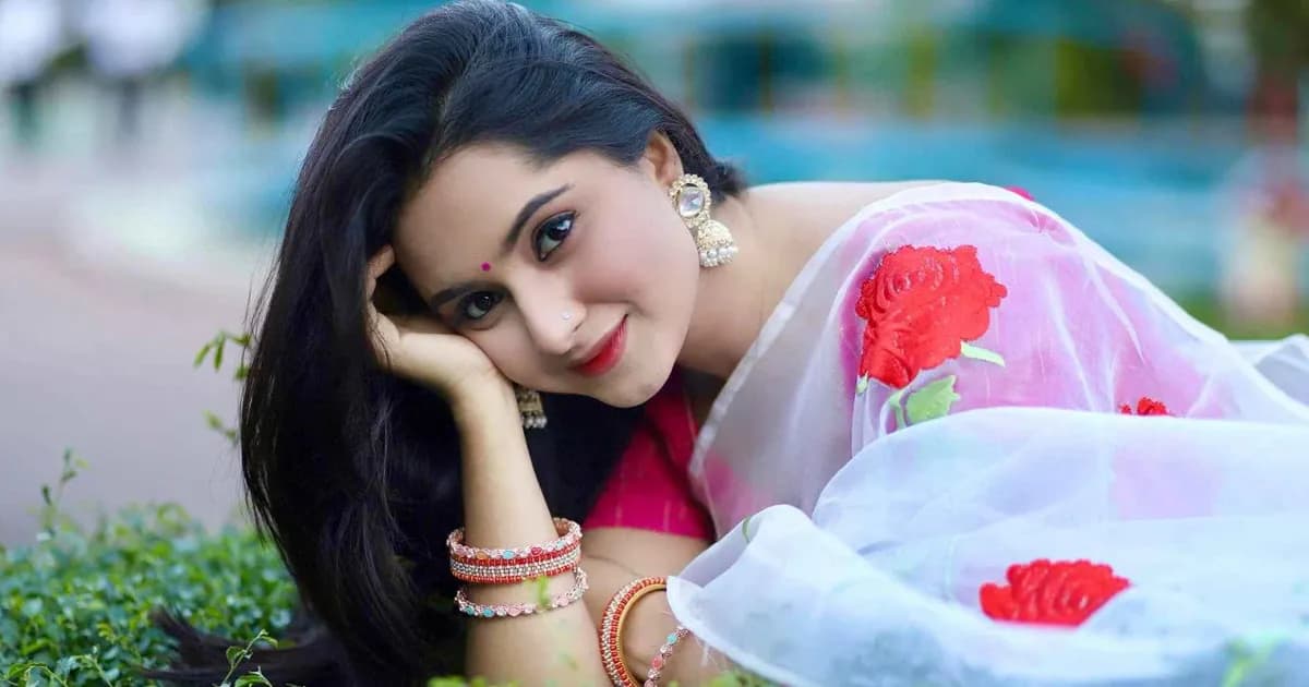 কাজের অভিজ্ঞতা বলতে গিয়ে আবেগাপ্লুত কেয়া পায়েল