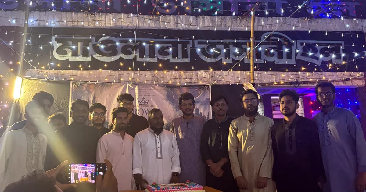 জাঁকজমকপূর্ণ আলোকসজ্জার প্রথা ভেঙে বাকৃবিতে ব্যতিক্রমী হল ফিস্ট