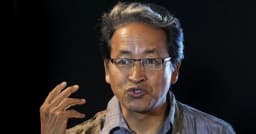 ভারতে ‘দ্বিতীয় স্বাধীনতা আন্দোলনের’ ডাক দিলেন সোনম ওয়াংচুক
