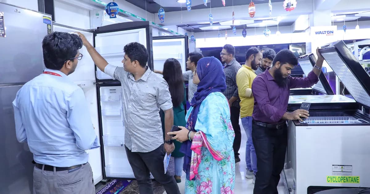 ঈদকে সামনে রেখে ফ্রিজের চাহিদা তুঙ্গে, ক্রেতার প্রথম পছন্দ ওয়ালটন