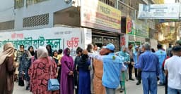 রামপুরার ৪ কেন্দ্রে প্রথম ৪ ঘণ্টায় ভোট পড়েছে ২৩ শতাংশ