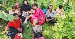 চুয়াডাঙ্গা সীমান্তে অবৈধ অনুপ্রবেশের অভিযোগে আটক ১০