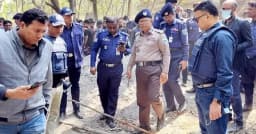 ‘মরদেহের কাছে যাওয়া যাচ্ছে না, ভেতরে আরও বোমা থাকতে পারে’