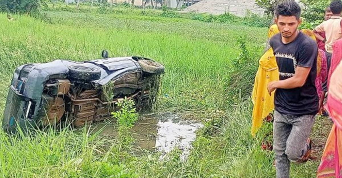 কুমিল্লায় প্রাইভেটকার উল্টে পথচারী নিহত