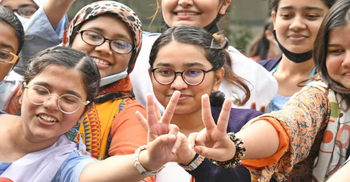 পাসের হার কমেছে এসএসসিতে