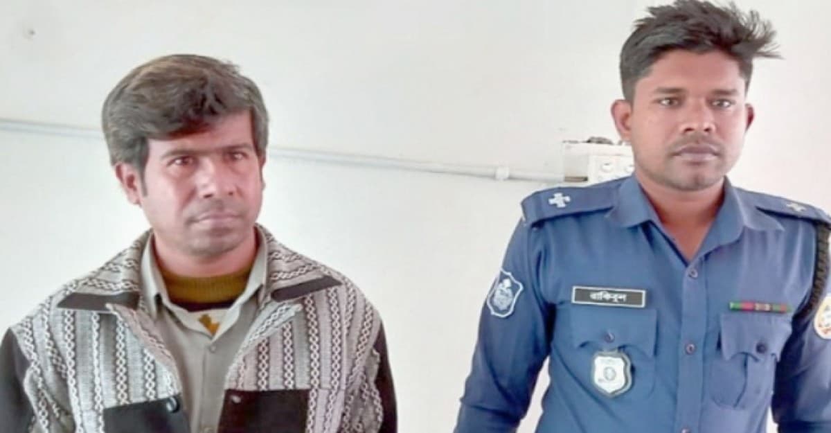 মঠবাড়িয়ায় কারাদণ্ড প্রাপ্ত পলাতক আসামি গ্রেফতার