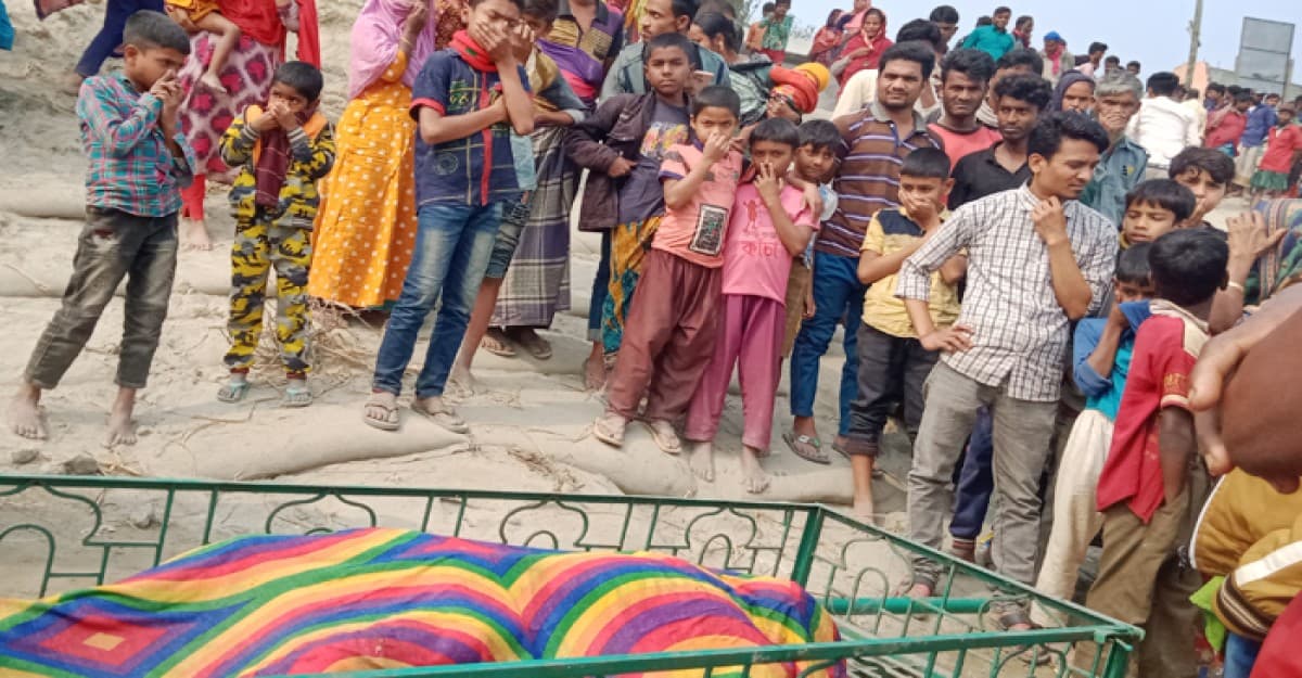 বাজি ধরে নদী পার হতে গিয়ে নিখোঁজ সেই যুবকের মরদেহ উদ্ধার