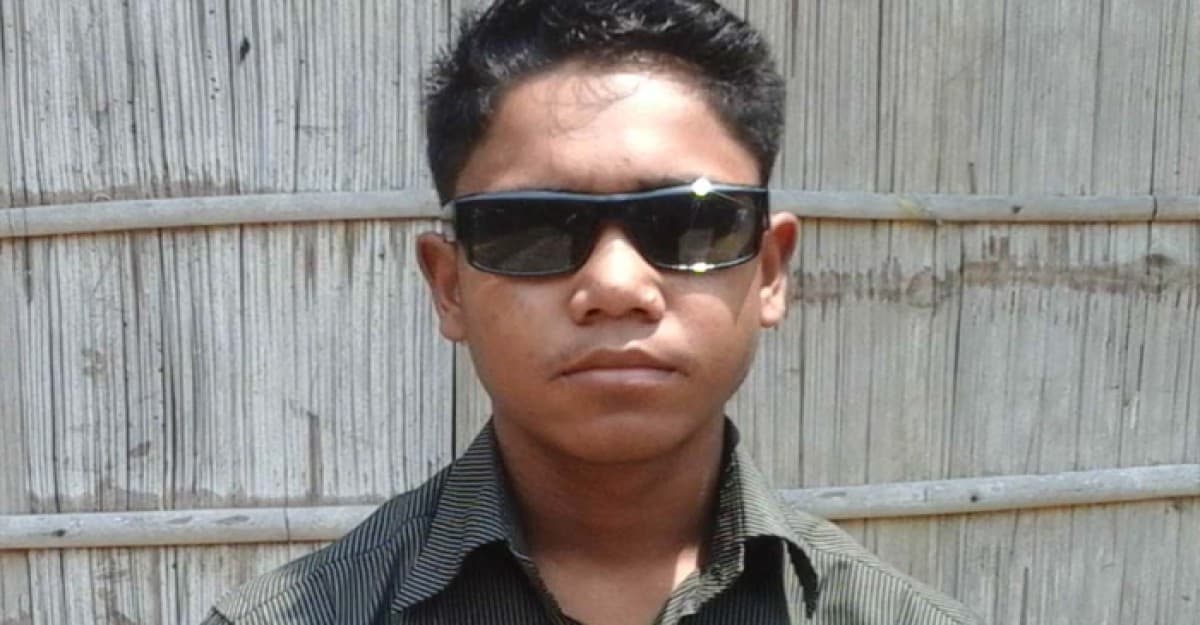 ভালো নেই বিএসএফের গুলিতে ডান চোখের দৃষ্টি হারানো রাসেল