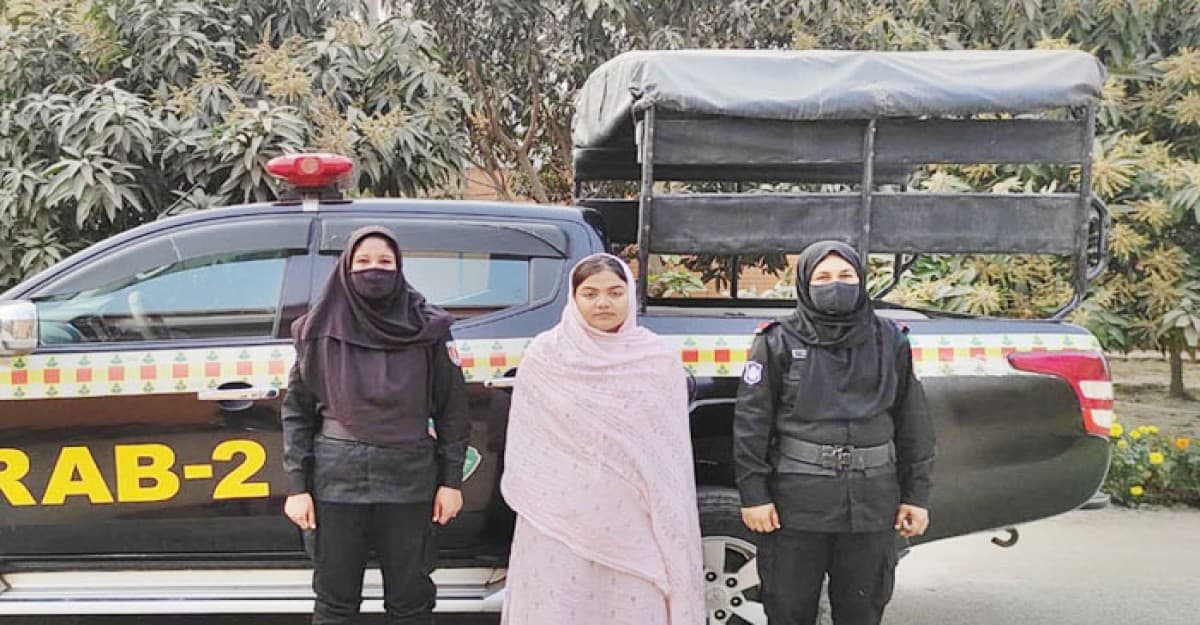 ইয়াবাসহ বিশ্ববিদ্যালয় ছাত্রী গ্রেফতার