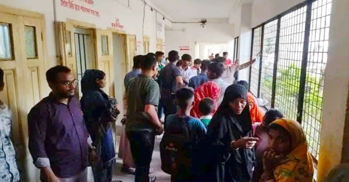 লামা-আলীকদম সড়কে মাহিন্দ্রা উল্টে ৯ শিক্ষার্থী আহত