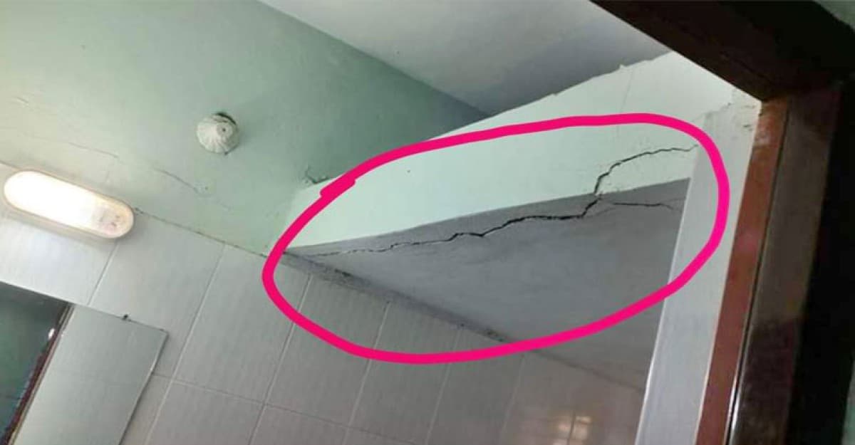 টেকনাফে ভূমিকম্পে বেশকয়েকটি ভবনে ফাটল