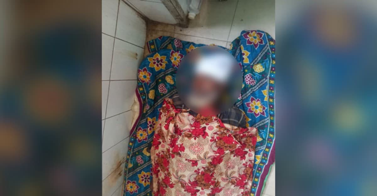 মেয়ের ধাক্কায় বাবার মৃত্যু