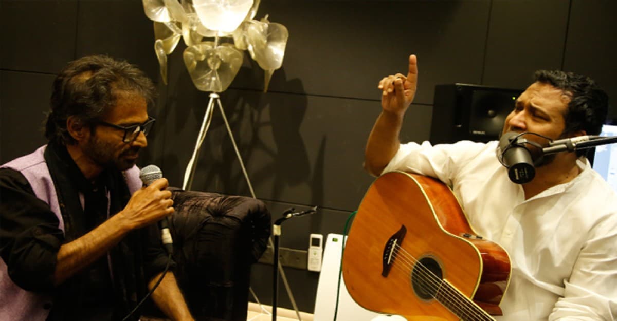 আড্ডায়-গল্পে মেতে নচিকেতা-তাপসের নতুন গান