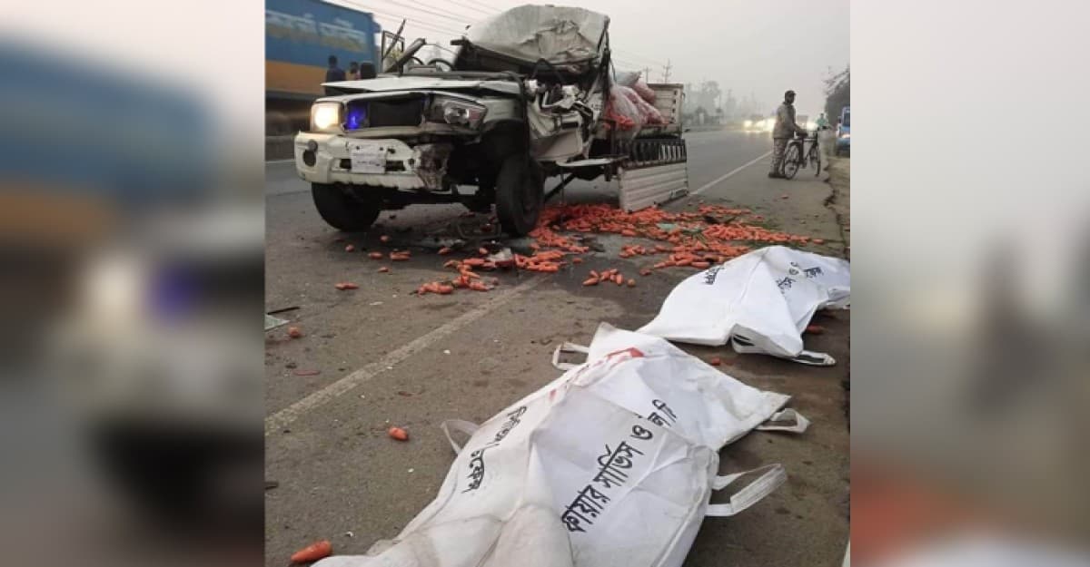 ভালুকায় ট্রাকের পিছনে মিনি-পিকআপের ধাক্কা,  নিহত ২