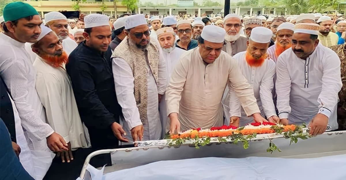 শ্রীপুরে পারিবারিক কবরস্থানে শায়িত হলেন আইয়ুব হাসান ভূঁইয়া