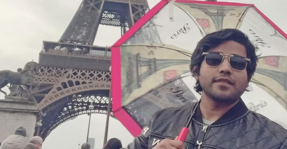 দেশবাসীর কাছে দোয়া চাইলো আরাভ খান