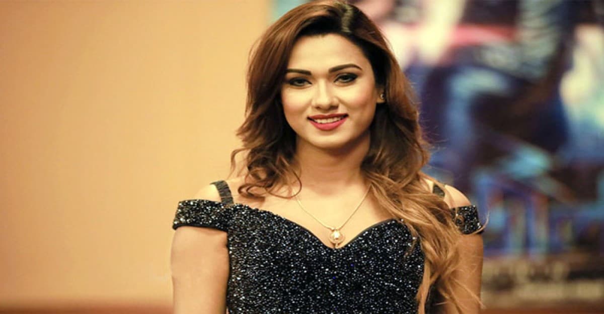 ববির গল্পে সিনেমা