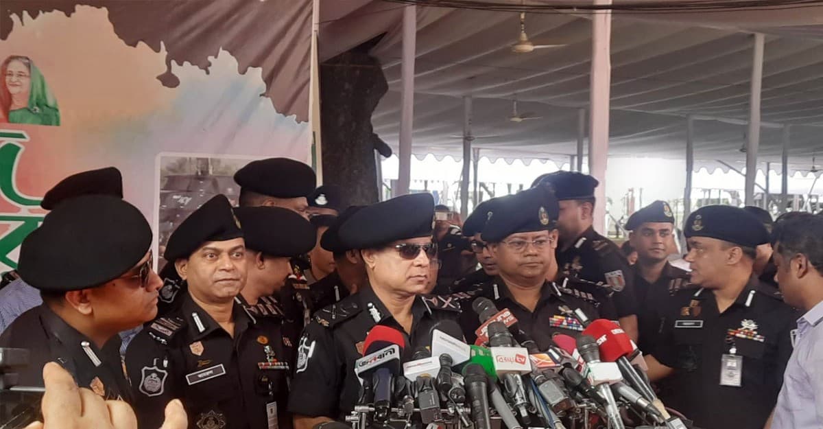 ঈদে জঙ্গি হামলার সুনির্দিষ্ট তথ্য নেই: র‌্যাব ডিজি