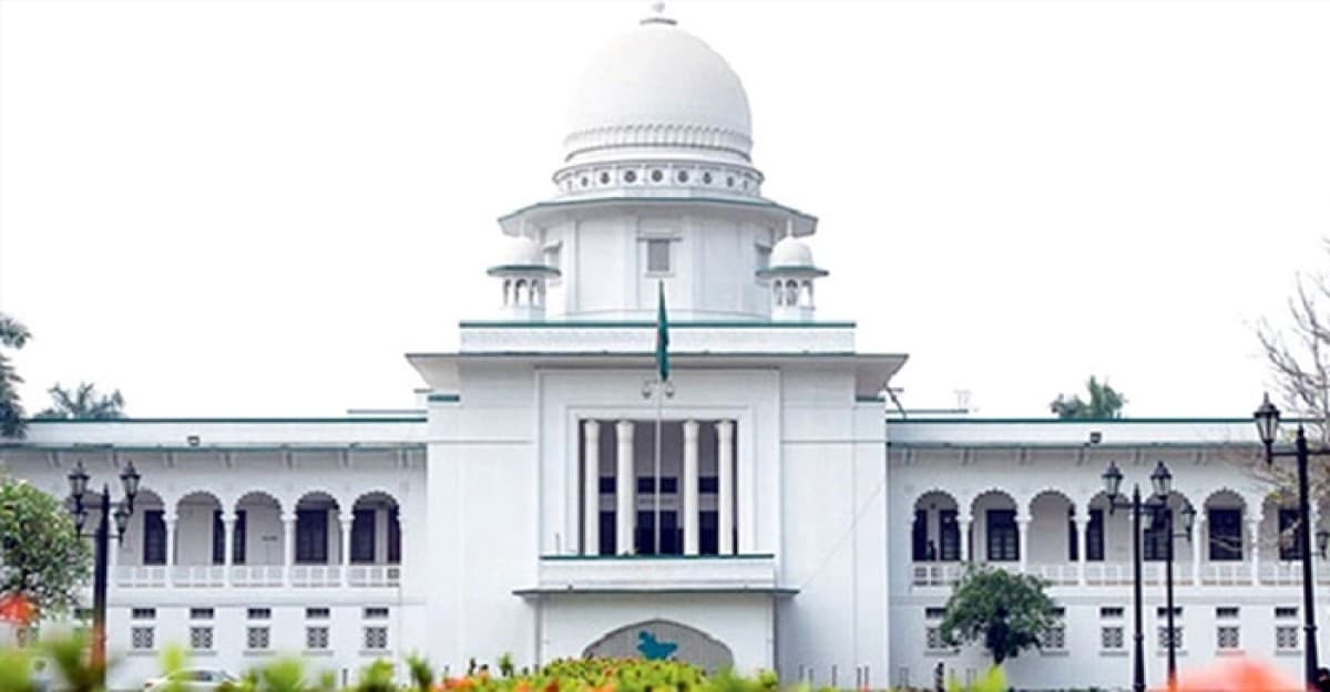 আদালতে বকশিশ নিলে-দিলেই ব্যবস্থা