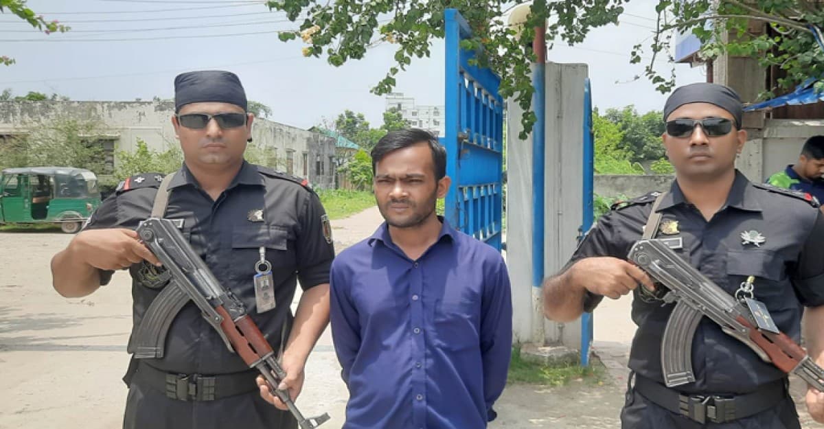রূপগঞ্জে উদ্ধার হওয়া শিশু ইয়ামিনকে হত্যা: সৎ বাবা গ্রেফতার
