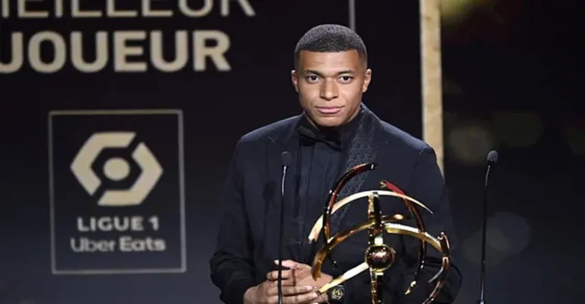 মেসিকে ধন্যবাদ এমবাপ্পের