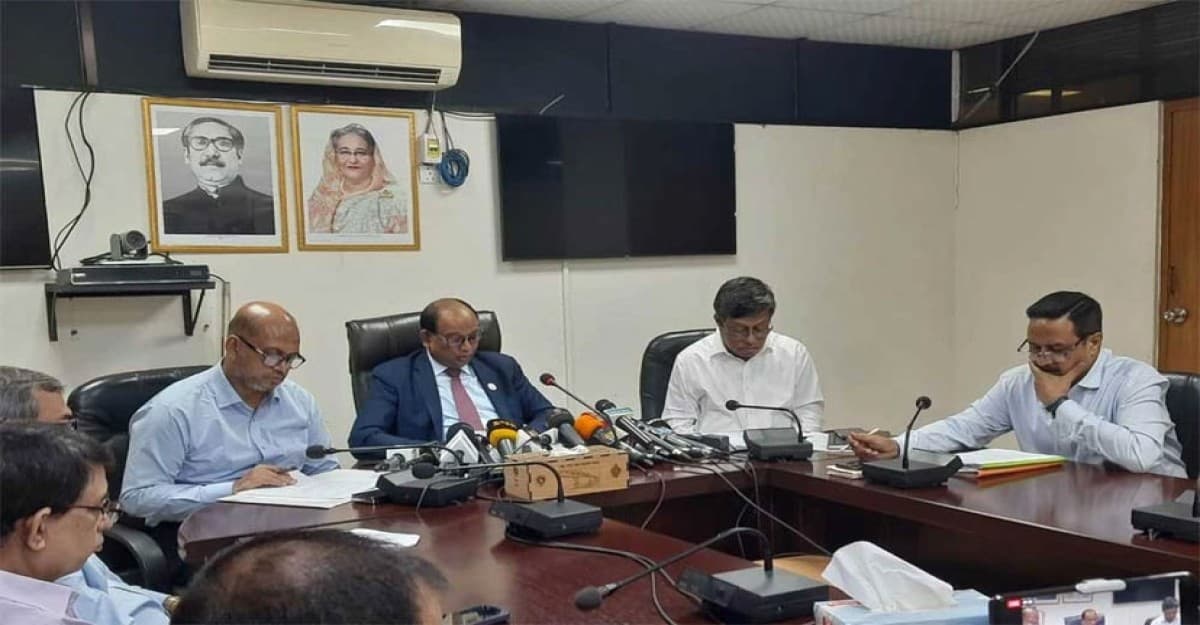 ১৪ জুন থেকে ট্রেনের অগ্রিম টিকিট বিক্রি শুরু: রেলমন্ত্রী