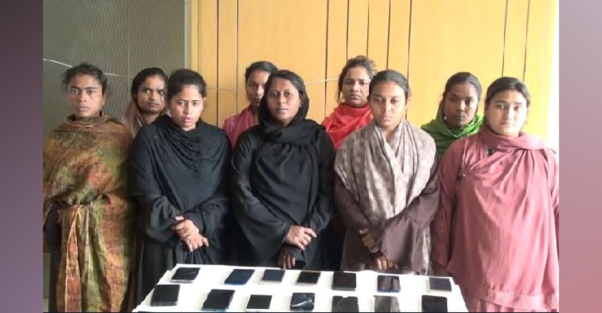 রাজধানীতে নতুন আতঙ্ক নারী পকেটমার