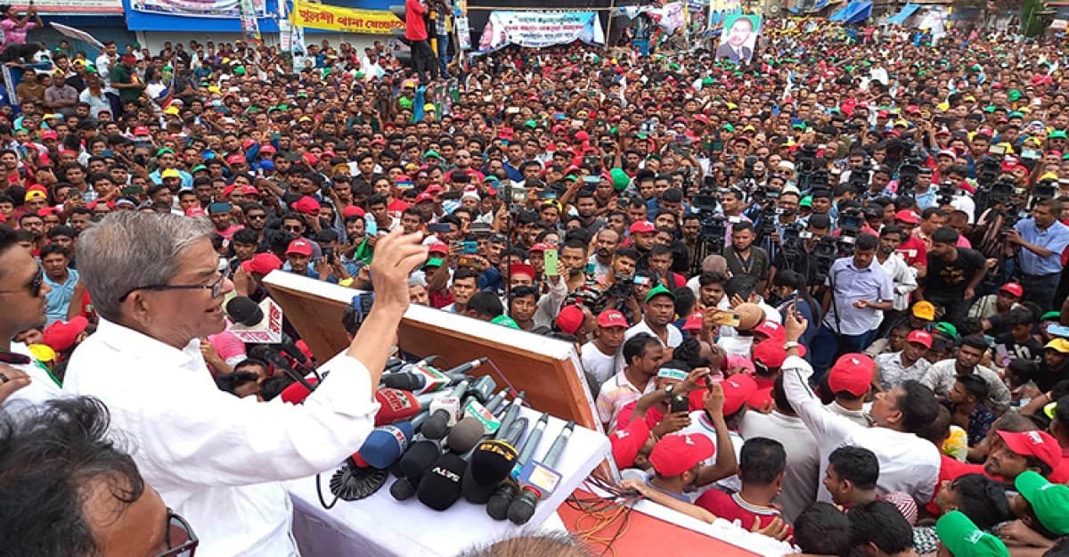 ভিসা নীতির কারণে আ.লীগ নেতাদের হাঁটু কাঁপছে: ফখরুল