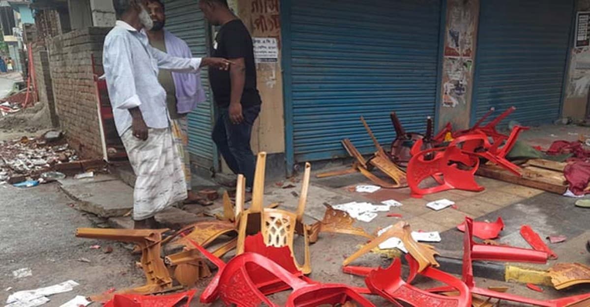 রাজশাহীতে নির্বাচনী ক্যাম্পে ভাঙচুর, হাতাহাতি