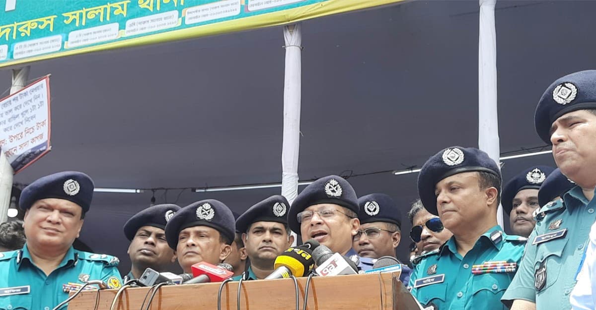 ঈদযাত্রা স্বস্তিদায়ক করতে ২৪ ঘণ্টা কাজ করছে পুলিশ: আইজিপি