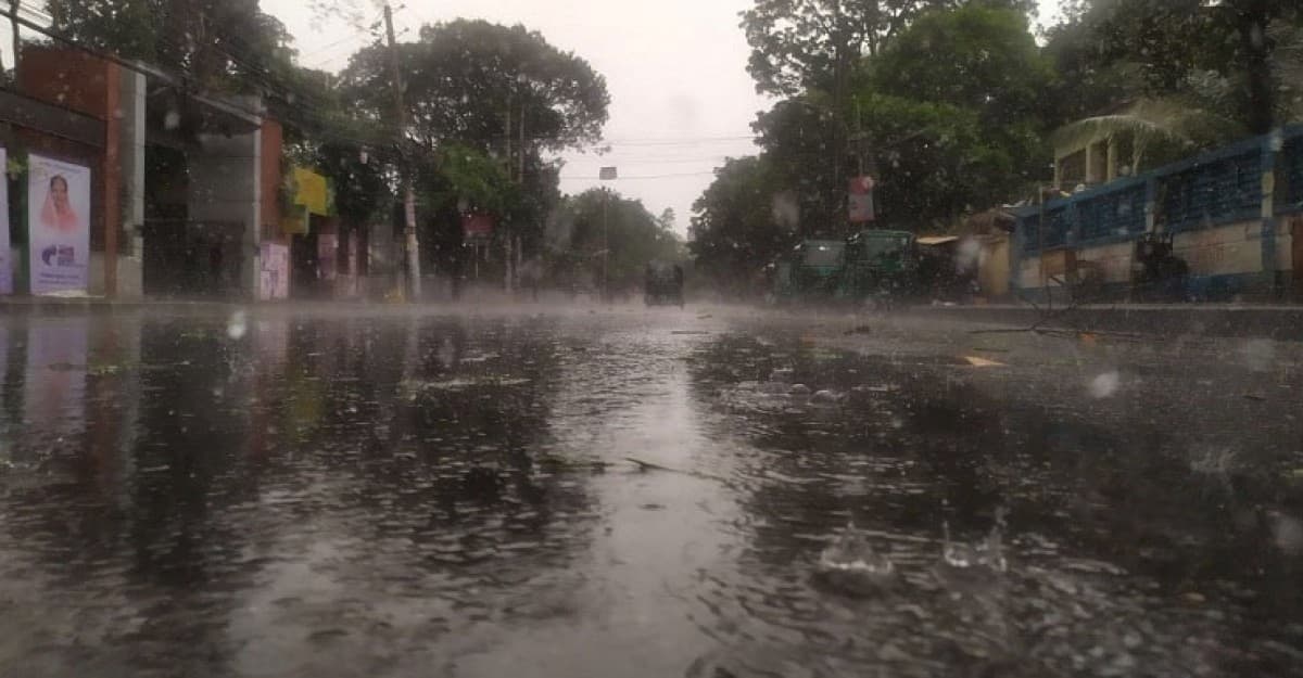 ৬০ কিমি বেগে ঝড় হতে পারে যেসব জায়গায়
