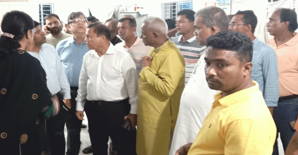 প্রধানমন্ত্রীর প্রতিনিধির কোটালীপাড়া উপজেলা স্বাস্থ্য কমপ্লেক্স পরিদর্শন