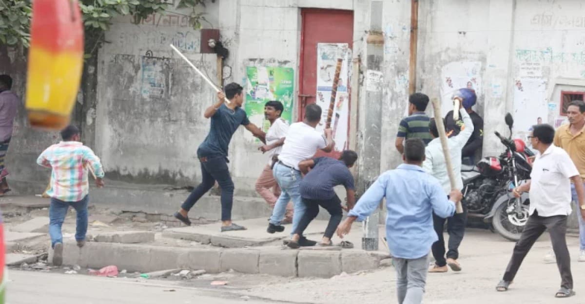 গাবতলীতে আ.লীগ-বিএনপি সংঘর্ষ