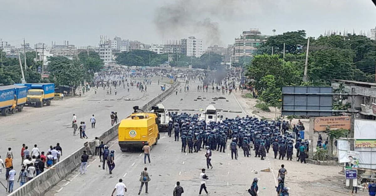 দিনভর সংঘর্ষ:  ৯০ নেতাকর্মী আটক, ২০ পুলিশ আহত