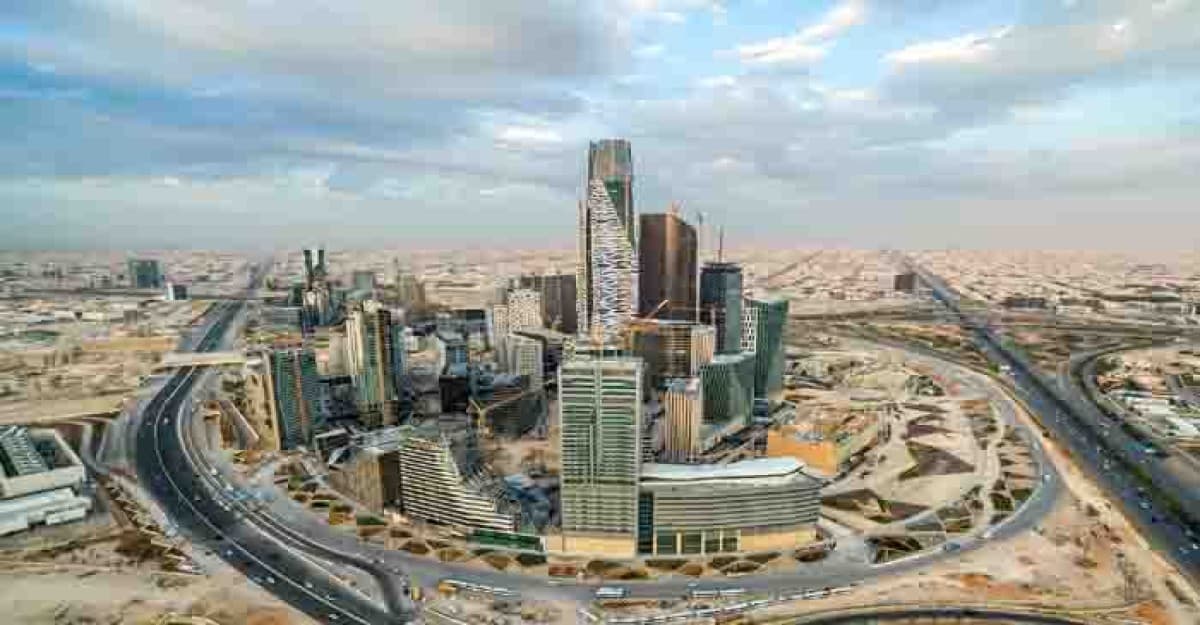 সৌদি আরব আরও আটটি দেশের নাগরিকদের ই-ভিসা দেবে