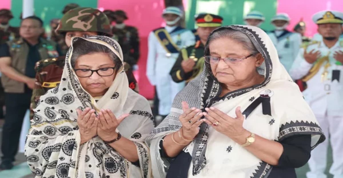 বঙ্গবন্ধুর সমাধিতে প্রধানমন্ত্রীর শ্রদ্ধা