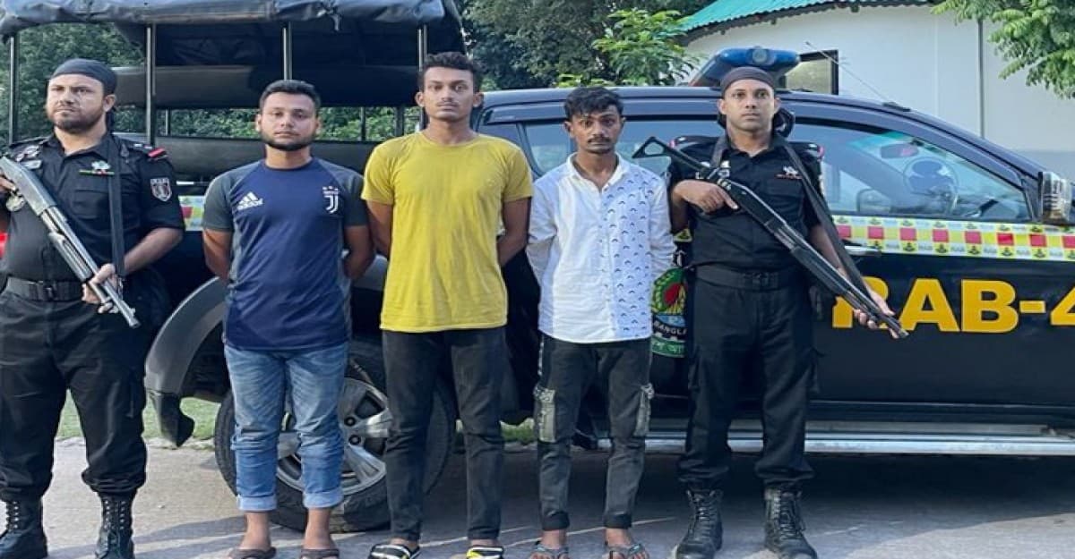 সাভারে শিক্ষক হত্যার রহস্য উদঘাটন, মূলহোতা ইমনসহ গ্রেফতার ৩