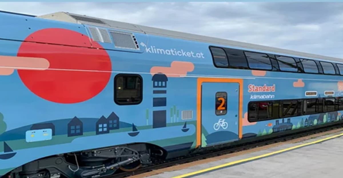 শরীরে ট্যাটু করলেই ট্রেন ভ্রমণ ফ্রি