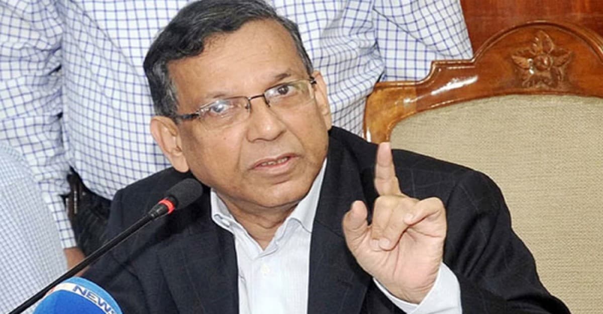 বিভিন্ন প্রকল্প থেকে খালেদা জিয়া ও তার ছেলে টাকা খেতেন বললেন আইনমন্ত্রী