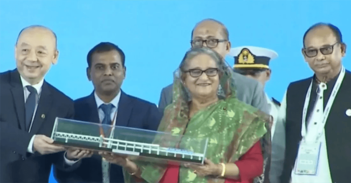 পদ্মা সেতুতে রেল চলাচল উদ্বোধন করলেন প্রধানমন্ত্রী