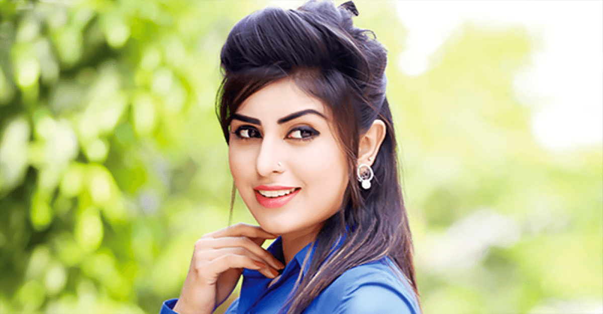 শুটিংয়ে ব্যস্ত শখ