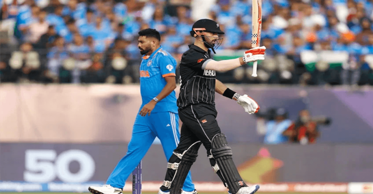 ভারতকে ২৭৪ রানের চ্যালেঞ্জ কিউইদের