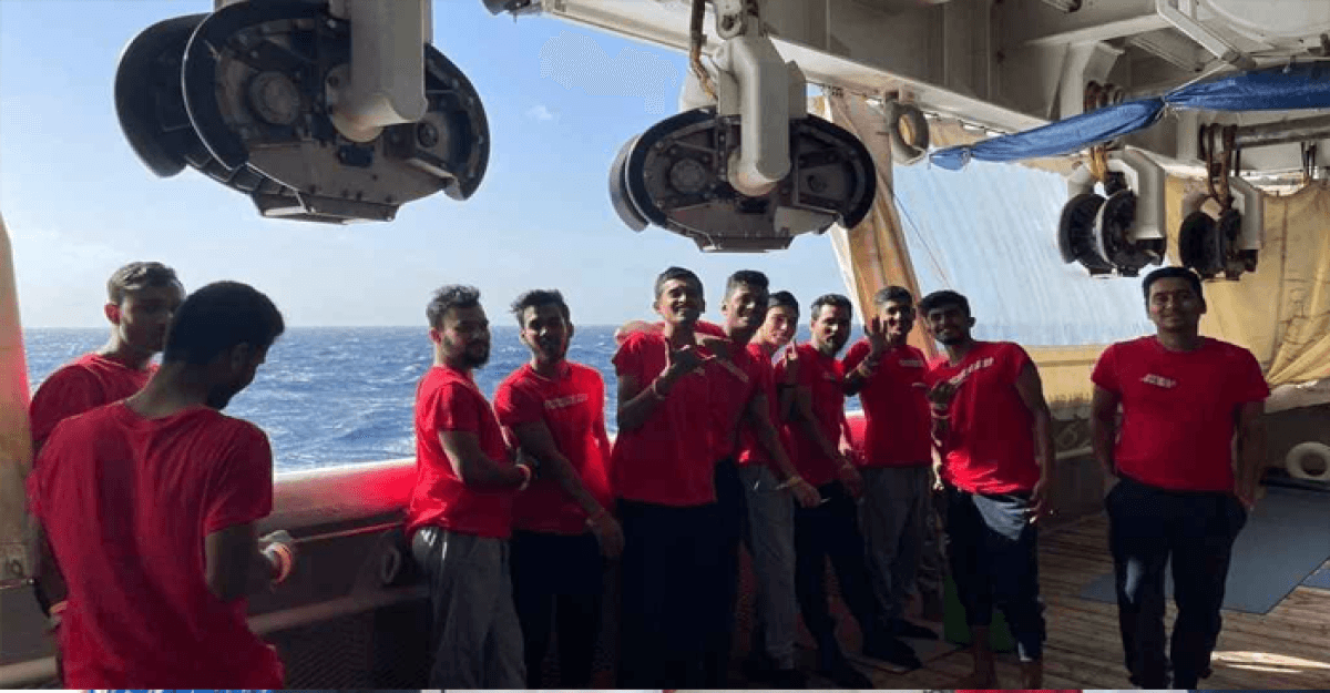 ভূমধ্যসাগর থেকে ৩০ বাংলাদেশি উদ্ধার