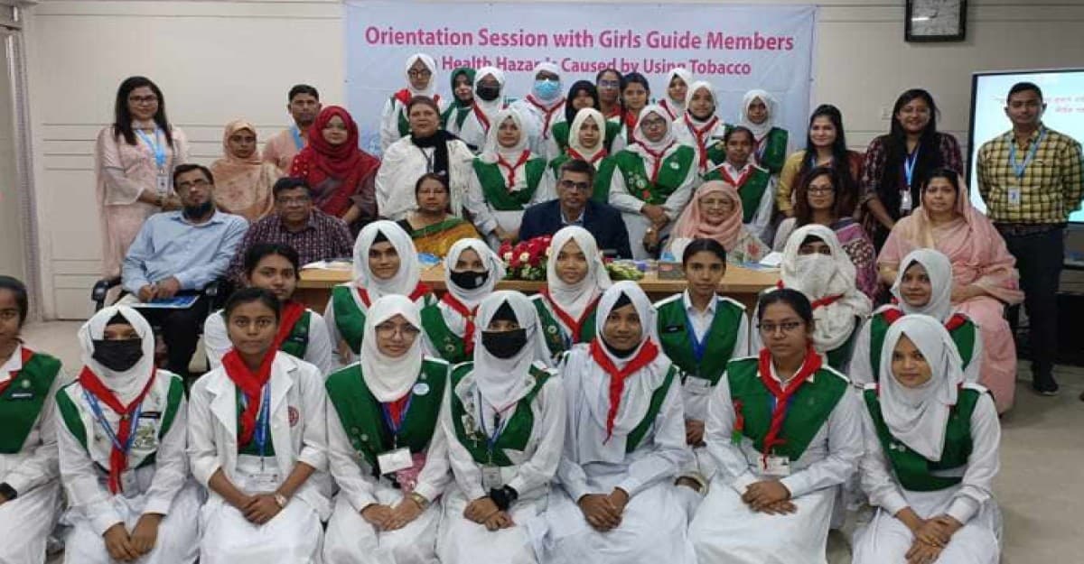 বিদ্যমান তামাক নিয়ন্ত্রণ আইন শক্তিশালী করার দাবি গার্লস গাইড সদস্যদের