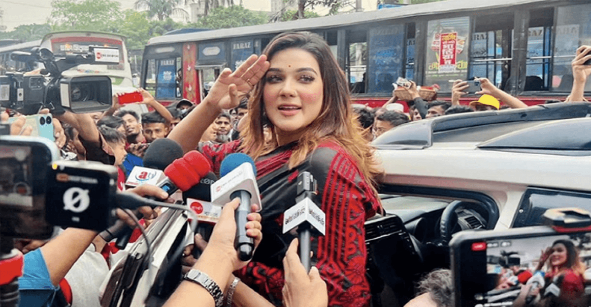 স্বতন্ত্র প্রার্থী হলেন মাহিয়া মাহি